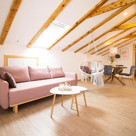 Stunning In Vrsi With Wifi * Poljica (Zadar)
