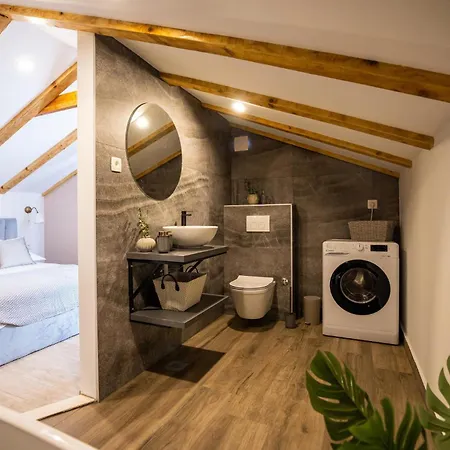 Stunning In Vrsi With Wifi